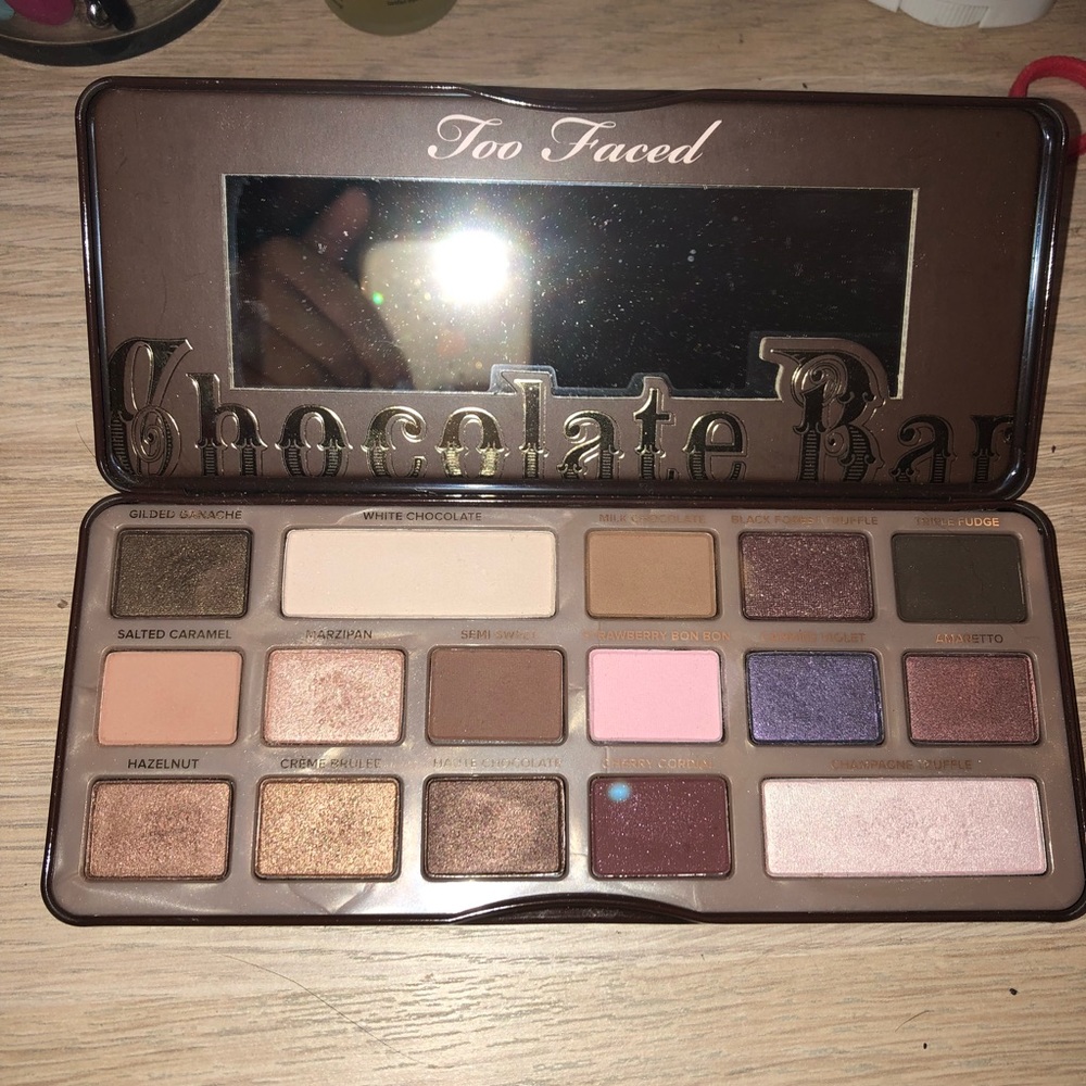 too faced chocolate bar